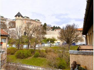 Eladó 42 m²-estársasházi lakás I. Kerület (Tabán) , Tabán: 79'000'000 Ft