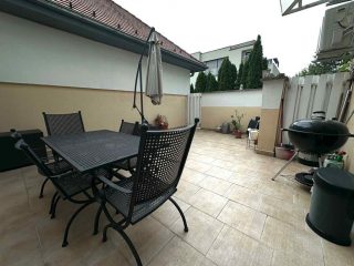 Eladó 172 m²-escsaládi ház II. kerület (Remetekertváros II/A.) , Honfoglalás utca: 259'900'000 Ft