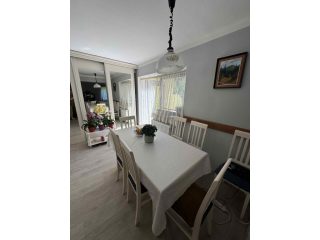 Eladó 148 m²-escsaládi ház II. kerület (Széphalom II/A.) , Aszú utca: 184'990'000 Ft