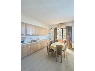 Eladó 127 m²-escsaládi ház III. Kerület (Mocsárosdűlő) , Mocsáros dűlő: 159'900'000 Ft