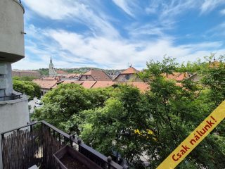 Eladó 29 m²-estársasházi lakás III. Kerület (Óbuda-központ) , Zöldre néző, Főúton, Lajos utca: 54'900'000 Ft
