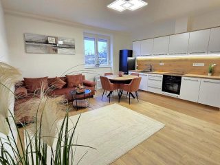 Eladó 75 m²-estársasházi lakás IV. Kerület (Újpest-kertváros) , Attila utca: 99'900'000 Ft