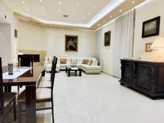 Eladó 113 m²-estársasházi lakás IX. Kerület (Belső Ferencváros) , Kálvin tér közeli utca: 204'800'000 Ft