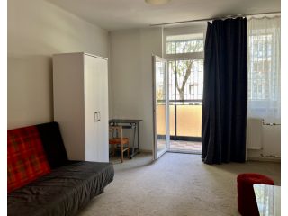 Kiadó 48 m²-estársasházi lakás IX. Kerület (József Attila ltp.) , Börzsöny utca: 190'000 Ft