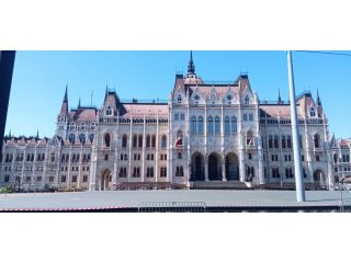 Eladó 65 m²-estársasházi lakás V. Kerület (Belváros) , Parlamenthez közel: 99'900'000 Ft
