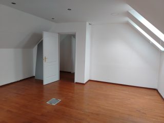 Kiadó 38 m²-esegyéb üzlethelyiség VI. Kerület (Diplomatanegyed) , Bajza utca: 385 EUR