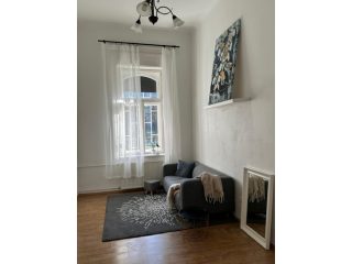 Eladó 79 m²-estársasházi lakás VI. Kerület (Diplomatanegyed) , Szondi utca: 136'000'000 Ft