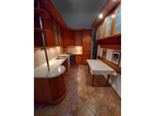 Eladó 65 m²-estársasházi lakás VII. Kerület (Belső-Erzsébetváros) , Akácfa utca: 79'900'000 Ft