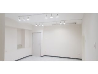 Eladó 74 m²-esüzlethelyiség utcai bejárattal VII. Kerület (Középső-Erzsébetváros) , ALMÁSSY TÉR: 29'800'000 Ft