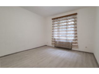 Kiadó 35 m²-estársasházi lakás VIII. Kerület (Józsefváros) , Baross utca: 180'000 Ft