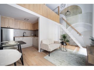 Eladó 22 m²-estársasházi lakás VIII. Kerület (Palotanegyed) , Palotanegyed: 49'900'000 Ft