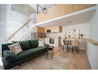 Eladó 39 m²-estársasházi lakás VIII. Kerület (Palotanegyed) , Palotanegyed: 64'900'000 Ft