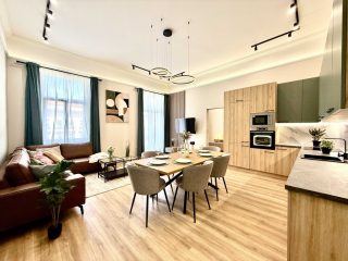 Eladó 122 m²-estársasházi lakás VIII. Kerület (Palotanegyed) , Rákóczi út: 189'000'000 Ft