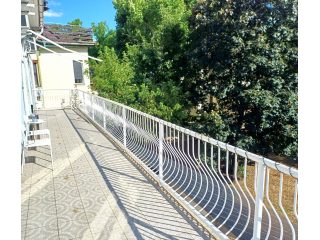 Kiadó 330 m²-esikerház VIII. Kerület (Tisztviselő telep) , Bíró Lajos utca: 900'000 Ft