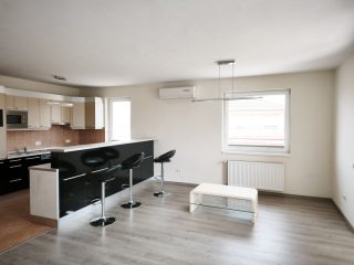 Eladó 109 m²-estársasházi lakás X. Kerület (Kőbánya) , Tara lakópark: 165'000'000 Ft