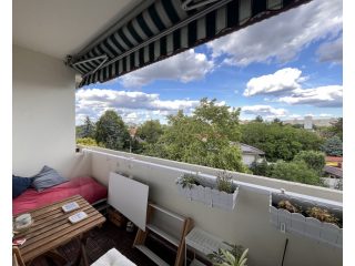 Eladó 52 m²-estársasházi lakás XI. Kerület (Albertfalva) , Albertfalva: 74'900'000 Ft