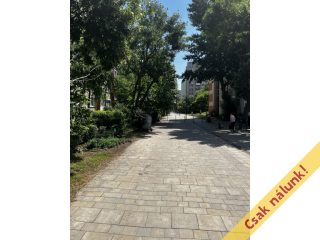 Eladó 35 m²-estársasházi lakás XIII. Kerület (Angyalföld – Országbíró utcai lakótelep) , Röppentyű utca közelében: 63'900'000 Ft