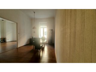 Kiadó 77 m²-estársasházi lakás XIII. Kerület (Újlipótváros) , VISEGRÁDI utca: 299'000 Ft