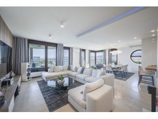 Kiadó 220 m²-estársasházi lakás XIII. Kerület (Vizafogó – Marinapart) , Marinapart: 8'800 EUR