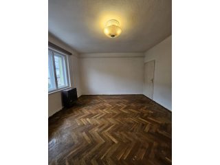 Eladó 45 m²-estársasházi lakás XIV. Kerület (Nagyzugló) , Thököly utca: 61'500'000 Ft