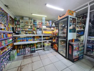 Eladó 33 m²-esüzlethelyiség utcai bejárattal XIX. Kerület (Óváros) , Hunyadi utca: 27'000'000 Ft