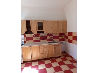 Kiadó 55 m²-estársasházi lakás XIX. Kerület (Wekerle) , Kós Károly tér: 260'000 Ft