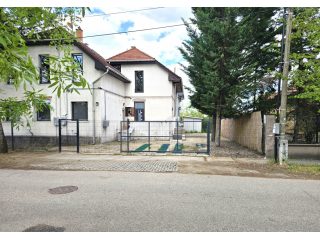 Eladó 120 m²-estársasházi lakás XV. Kerület (Rákospalota-Kertváros) , Veresegyházi utca: 109'000'000 Ft