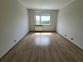 Kiadó 35 m²-estársasházi lakás XV. Kerület (Újpalota) , Erdőkerülő utca: 190'000 Ft