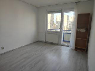 Kiadó 35 m²-estársasházi lakás XV. Kerület (Újpalota) , Nyírpalota út: 190'000 Ft