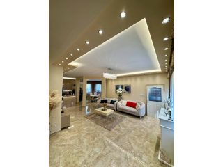 Eladó 138 m²-essorház XVI. Kerület (Árpádföld) , ÁrpádföldÖn lévő út: 175'800'000 Ft