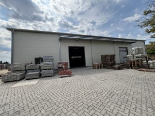 Eladó 4073 m²-eslogisztika - raktározás XVI. Kerület (Mátyásföld) , Sarjú utca: 400'000'000 Ft