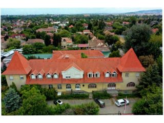 Eladó 1980 m²-esegyéb vendéglátó egység XVI. Kerület (Sashalom) , Veress Péter út közeli utca: 3'120'000 EUR