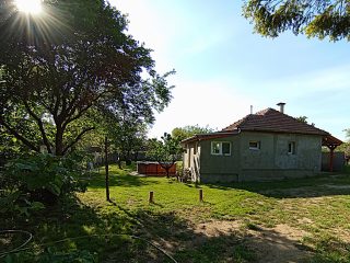 Eladó 4450 m²-estelek XVII. Kerület (Rákoshegy) , Rózsahegy utca: 135'000'000 Ft