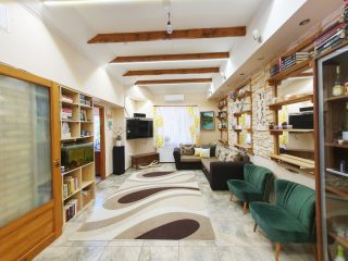 Eladó 116 m²-escsaládi ház XVII. Kerület (Rákoskert) , Pesti út közeli utca: 110'000'000 Ft