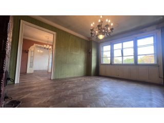 Eladó 117 m²-estársasházi lakás XVIII. Kerület (Bókaytelep) , Üllői út: 79'000'000 Ft