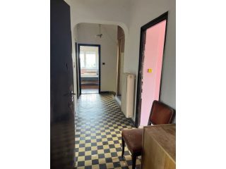 Kiadó 270 m²-escsaládi ház XVIII. Kerület (Újpéteritelep) , Vezér utca: 800'000 Ft