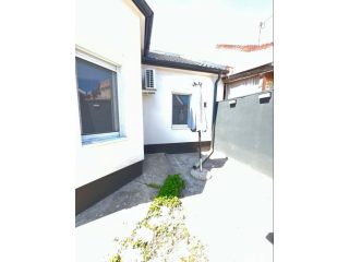 Eladó 54 m²-escsaládi ház XX. Kerület (Erzsébetfalva) , Mártírok utca közeli utca: 90'000'000 Ft