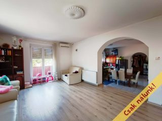 Eladó 300 m²-escsaládi ház XX. Kerület (Gubacsipuszta) , Rendezett, csendes, kertvárosi környék: 210'000'000 Ft