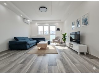 Eladó 59 m²-estársasházi lakás XXI. Kerület (Királyerdő) , József Attila utca: 69'900'000 Ft