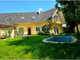 Eladó 192 m²-escsaládi ház XXI. Kerület (Királyerdő) , Királyerdő út: 150'000'000 Ft