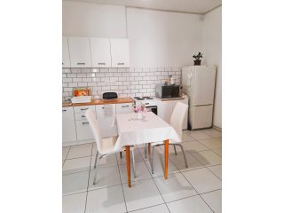Eladó 46 m²-estársasházi lakás XXIII. Kerület (Soroksár) , Hősök tere közeli utca: 49'900'000 Ft