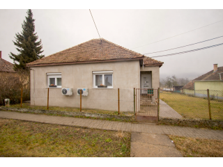 Eladó 90 m²-escsaládi ház Csővár, Rákóczi Ferenc utca: 59'900'000 Ft