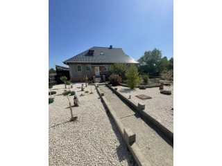 Eladó 250 m²-escsaládi ház Dabas, Központ közeli utca: 168'000'000 Ft