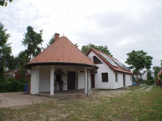 Eladó 105 m²-escsaládi ház Dömsöd, Dabi utca: 98'900'000 Ft