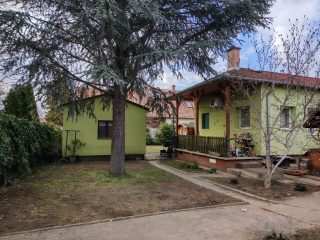 Eladó 132 m²-escsaládi ház Dunakeszi, Alag: 145'000'000 Ft