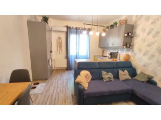 Eladó 52 m²-estársasházi lakás Dunaújváros, Esze Tamás utca: 42'500'000 Ft
