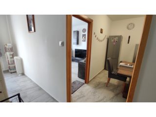 Eladó 53 m²-estársasházi lakás Dunaújváros, Lobogó utca: 38'500'000 Ft