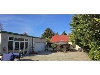 Eladó 883 m²-esegyéb üzlethelyiség Felsőpakony, Rákóczi utca: 134'000'000 Ft