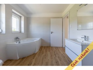 Eladó 98 m²-esikerház Felsőpetény, Jókai utca: 79'900'000 Ft