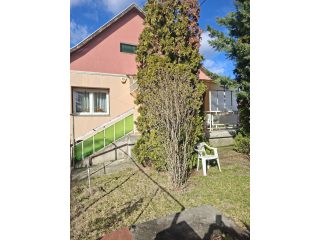 Eladó 90 m²-escsaládi ház Fót, Kazinczy Ferenc utca: 94'900'000 Ft